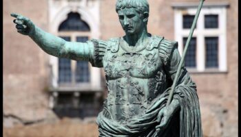 أناقة أوغسطان: تزدهر الفنية في روما الكلاسيكية