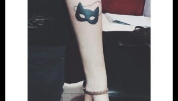 السحر الصغير: اكتشف الفن وراء الوشم الصغير البسيط