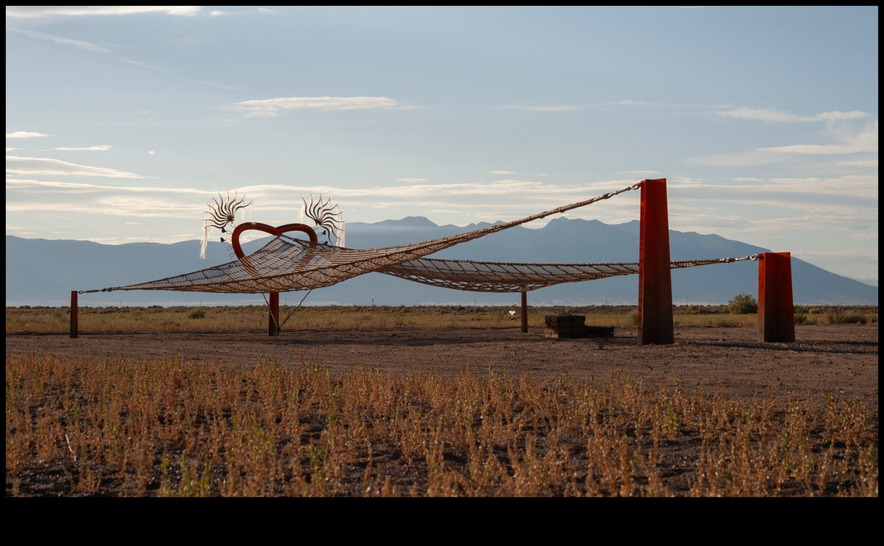 أعمال الأرض التراثية والمنحوتات البيئية التي شكلت المناظر الطبيعية 3 تراث فن الأرض: أعمال الحفر والمنحوتات البيئية