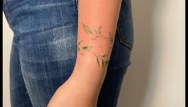 البساطة تتحدث: الكشف عن أناقة الوشم البسيطة