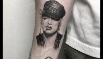 روائع صغيرة: براعة في الحبر البسيط الدقيق